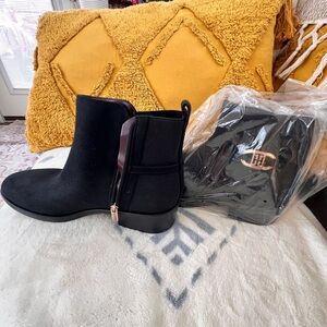 Black Tommy Hilfiger Ankle Boots with Gold Accent